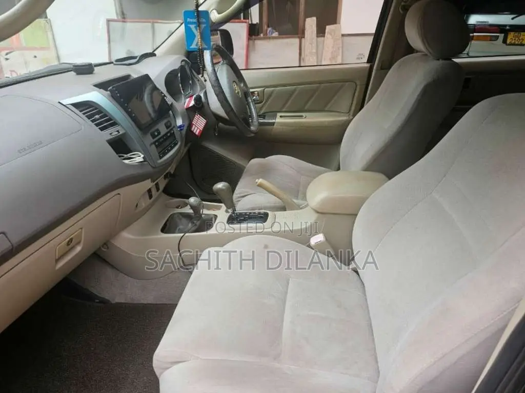Toyota Fortuner 2006 SUV (Used)