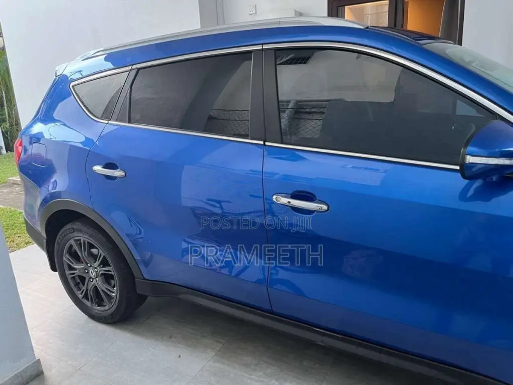 DFSK Glory I-Auto 2023 SUV (Used)