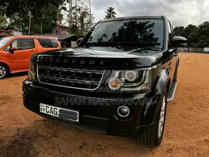 Land-Rover Discovery 2014 SUV (Used)