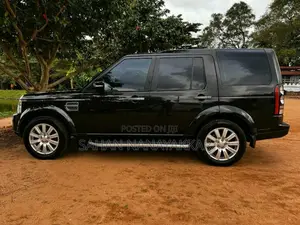 Land-Rover Discovery 2014 SUV (Used)