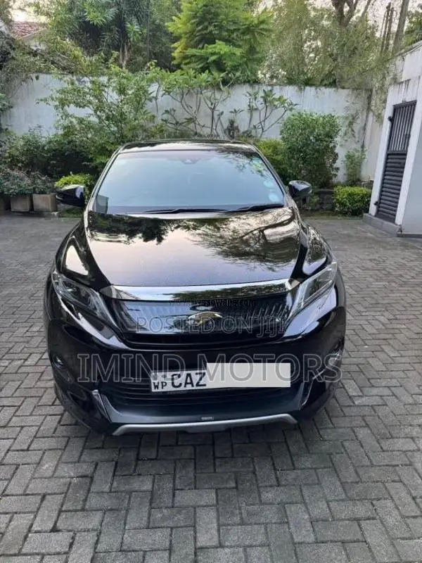 Toyota Harrier 2016 SUV (Used)