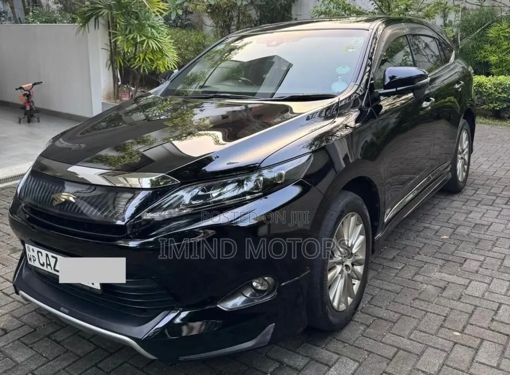 Toyota Harrier 2016 SUV (Used)
