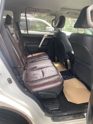 Toyota Land Cruiser 2017 SUV (Used)