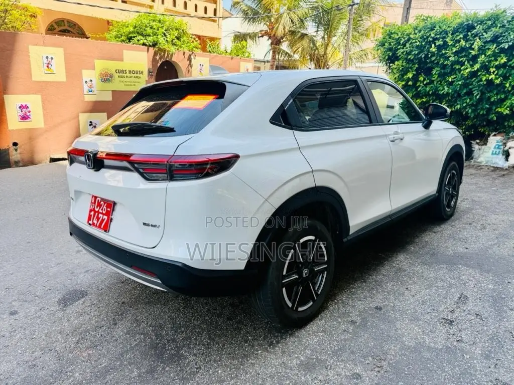 Honda Vezel X 2024 SUV Unregistered (Recondition)