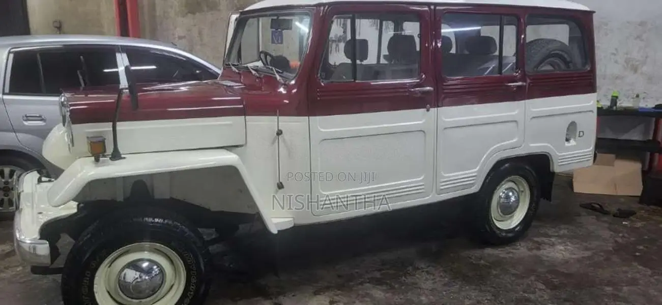Mitsubishi 4DR5 J36 1982 SUV (Used)