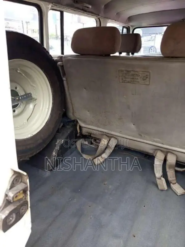 Mitsubishi 4DR5 J36 1982 SUV (Used)