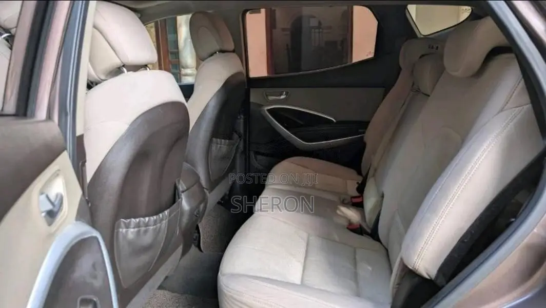 Hyundai Santa Fe 2012 SUV (Used)