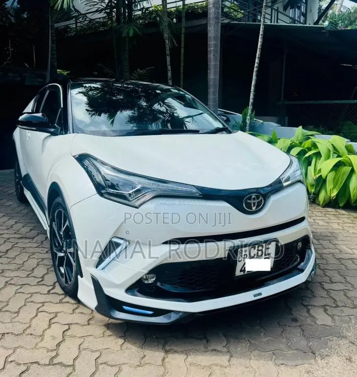 Toyota Chr NGX 10 2018 SUV (Used)