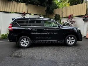 Toyota Land Cruiser 2015 SUV (Used)