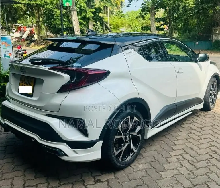 Toyota Chr NGX 10 2018 SUV (Used)