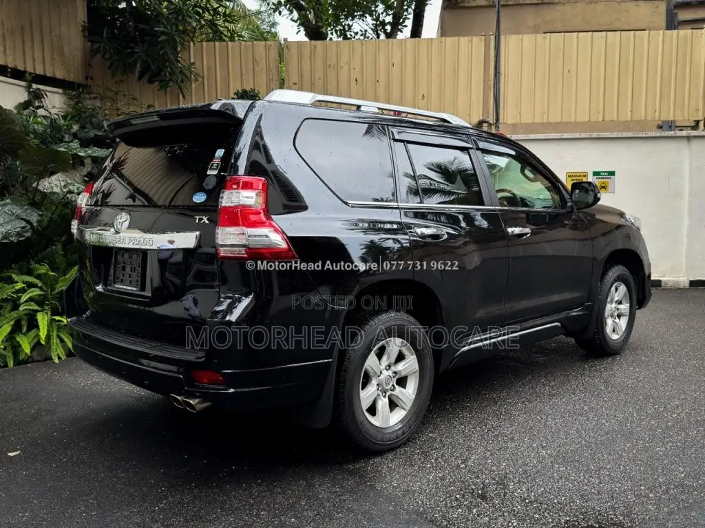 Toyota Land Cruiser 2015 SUV (Used)
