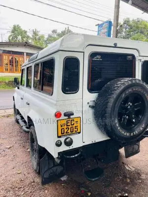 Land-Rover Defender 1979 SUV (Used)