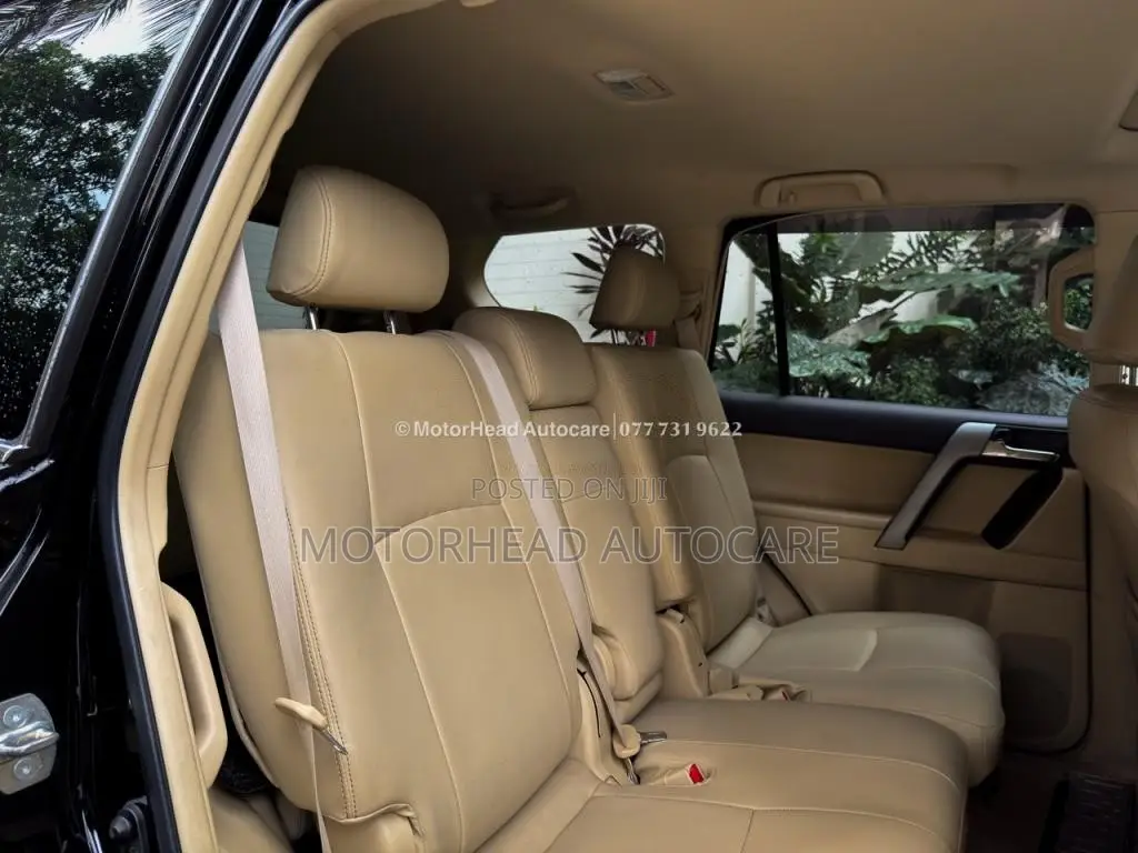 Toyota Land Cruiser 2015 SUV (Used)