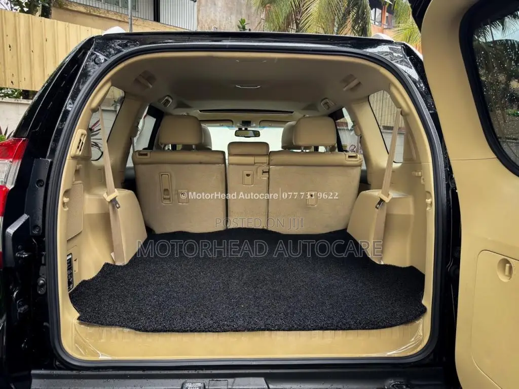 Toyota Land Cruiser 2015 SUV (Used)