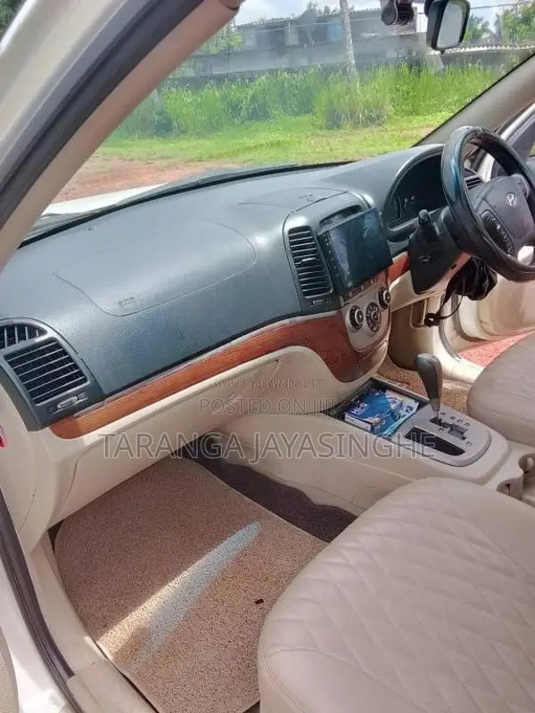 Hyundai Santa Fe 2009 SUV (Used)