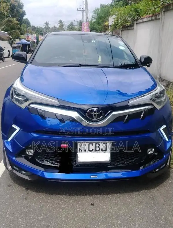 Toyota CHR NGX 10 2018 SUV (Used)
