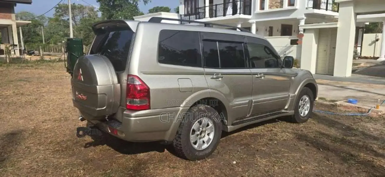 Mitsubishi Montero 2003 SUV (Used)