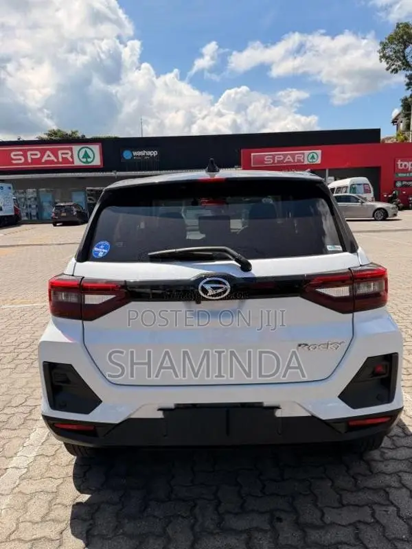 Daihatsu Rocky 2024 SUV (Used)