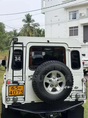 Land-Rover Defender 1991 SUV (Used)