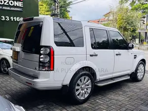 Land-Rover Discovery 4 2016 SUV (Used)