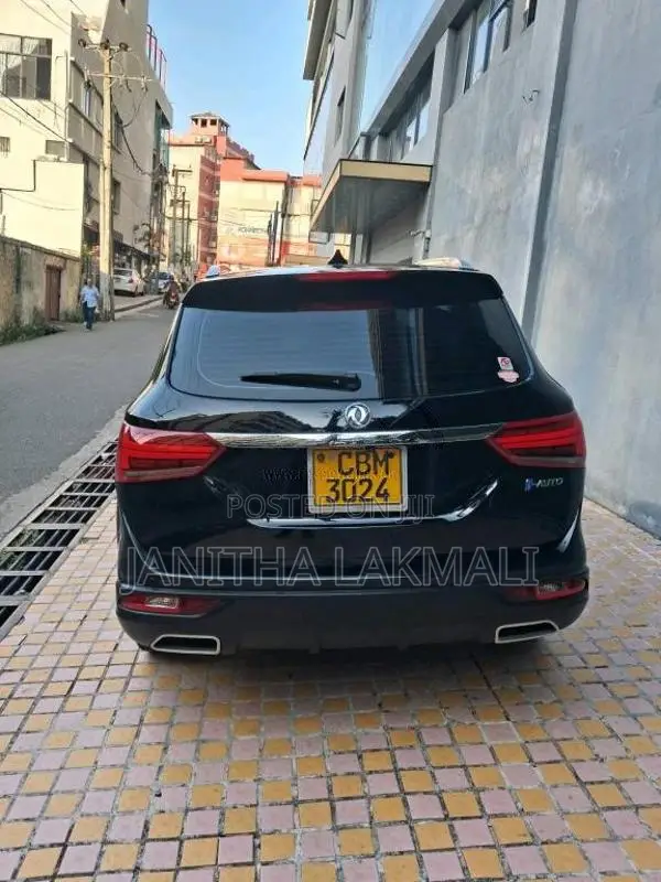 DFSK Glory I-Auto 2023 SUV (Used)