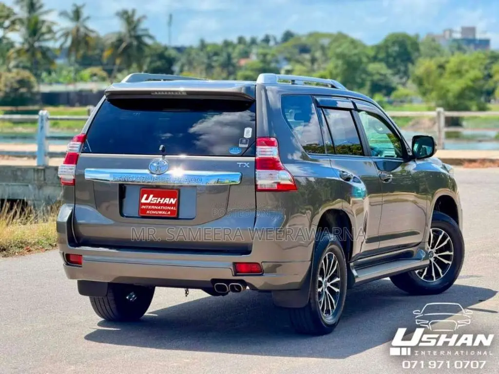 Toyota Land Cruiser PRADO 150 2015 SUV (Used)