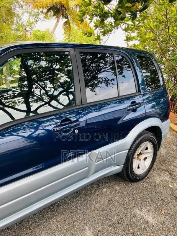Suzuki Escudo 2001 SUV (Used)