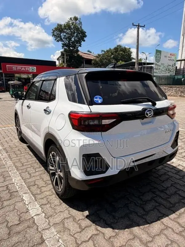 Daihatsu Rocky 2024 SUV (Used)