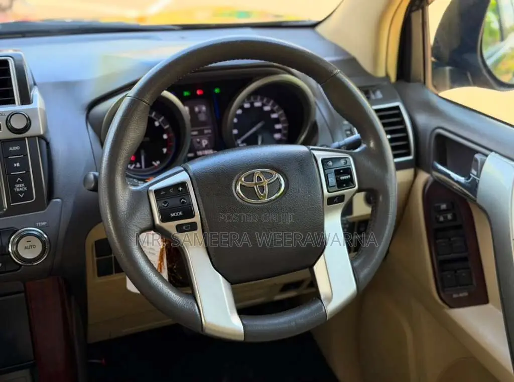 Toyota Land Cruiser PRADO 150 2015 SUV (Used)