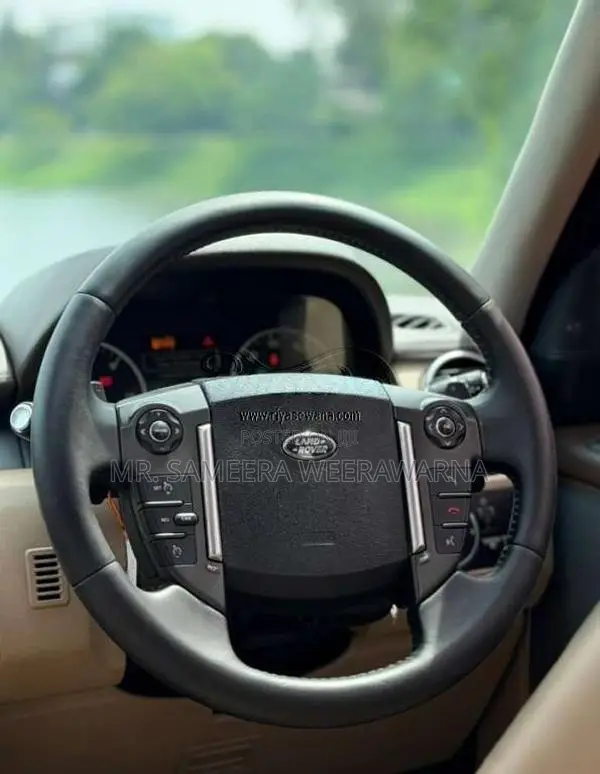 Land-Rover Discovery 4 HSE 2014 SUV (Used)