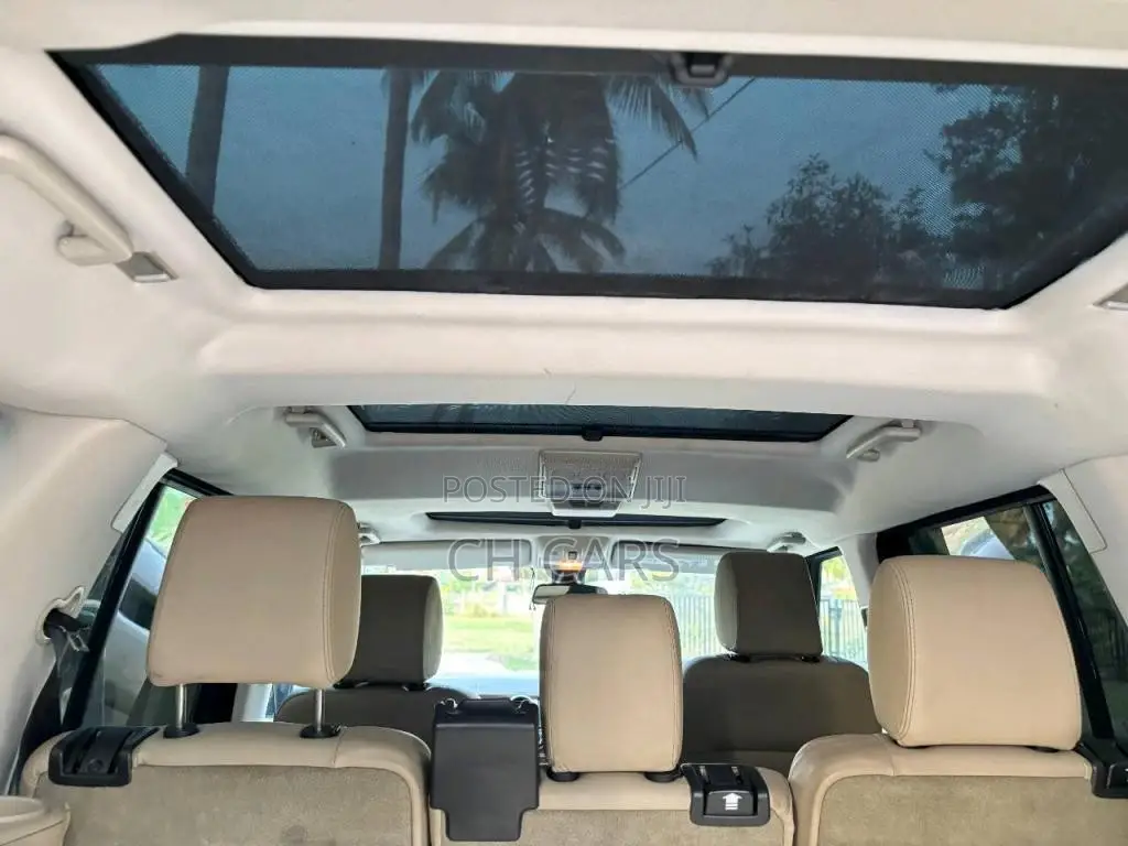 Land-Rover Discovery 4 2012 SUV (Used)
