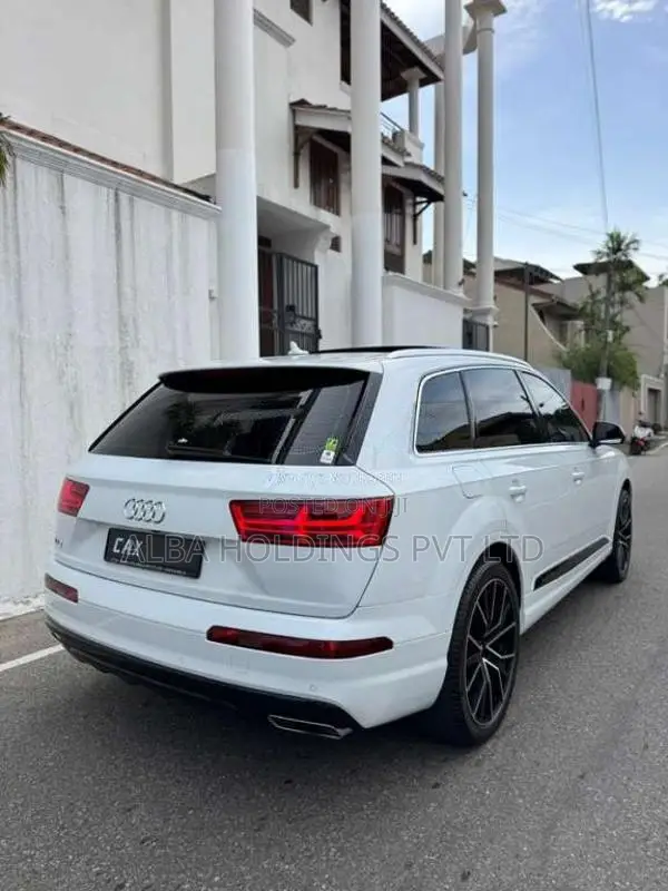 Audi Q7 2.0 Liter 2017 SUV (Used)