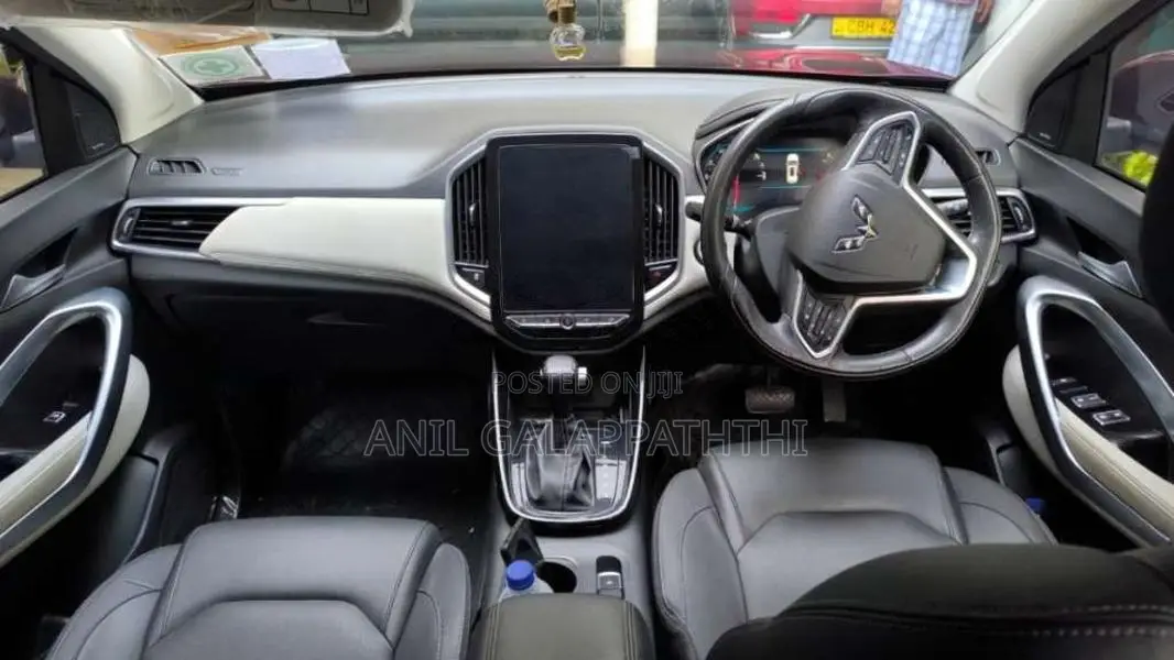 Wuling Almaz 2023 SUV (Used)
