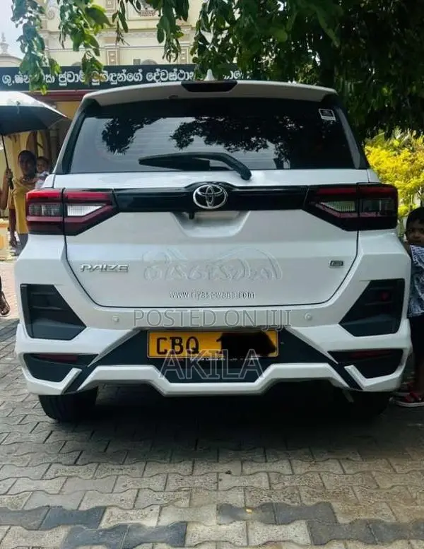 Toyota Raize 2025 SUV (Used)