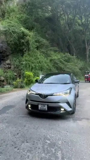 Toyota CHR NGX10 2018 SUV (Used)
