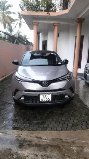 Toyota CHR NGX10 2018 SUV (Used)