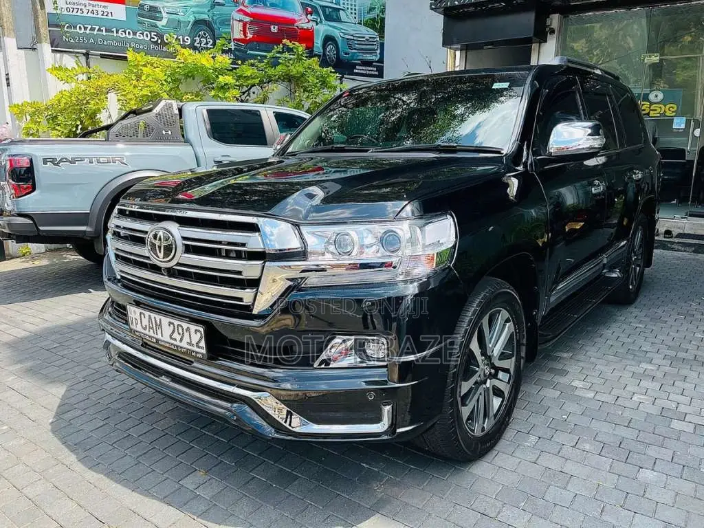 Toyota Land Cruiser Sahara V8 ZX Bruno Cross 2016 SUV (Used)