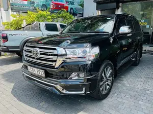 Toyota Land Cruiser Sahara V8 ZX Bruno Cross 2016 SUV (Used)