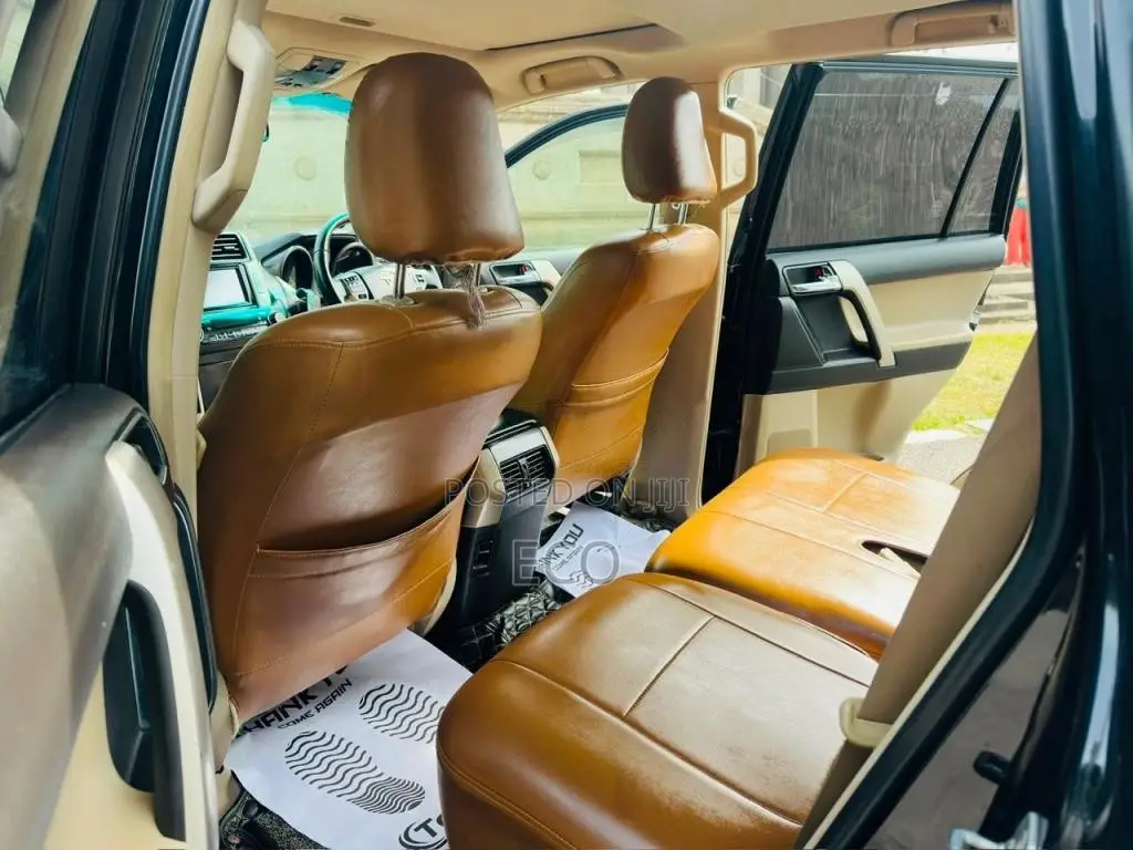 Toyota Land Cruiser Prado TRJ 150 TXL 2010 SUV (Used)