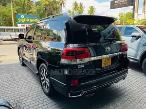 Toyota Land Cruiser Sahara V8 ZX Bruno Cross 2016 SUV (Used)