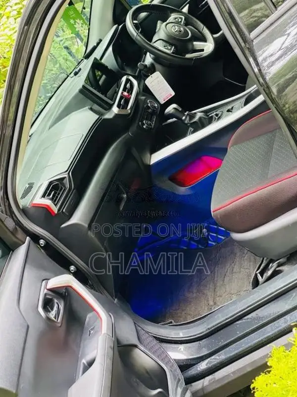 Toyota Raize 2023 SUV (Used)