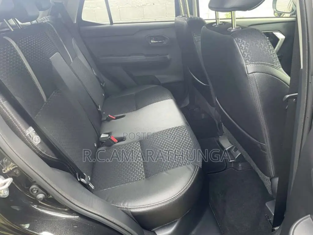 Daihatsu Rocky Premium G Hybrid 2025 SUV Unregistered (Recondition)
