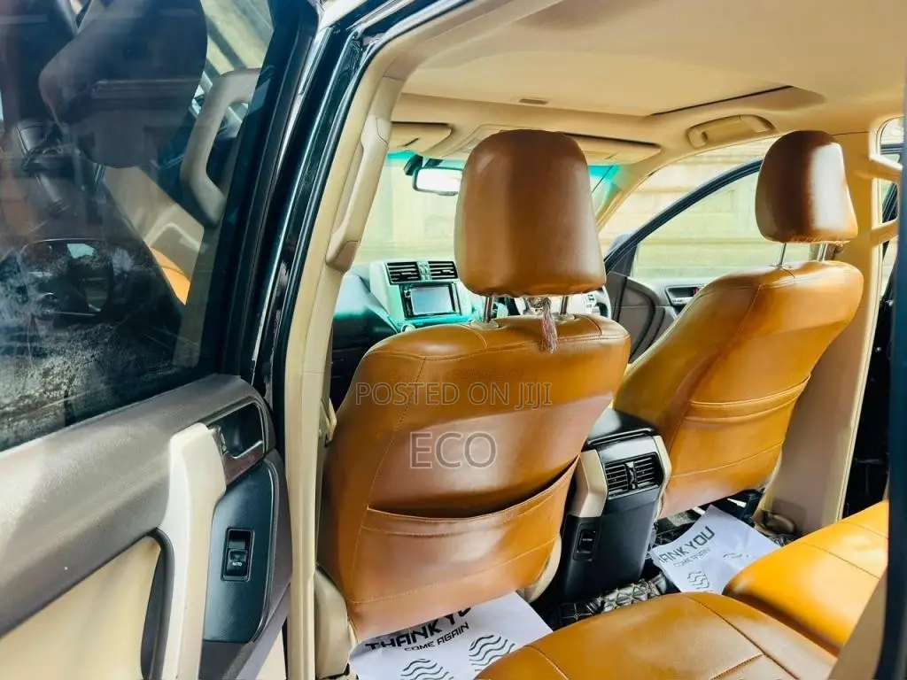 Toyota Land Cruiser Prado TRJ 150 TXL 2010 SUV (Used)