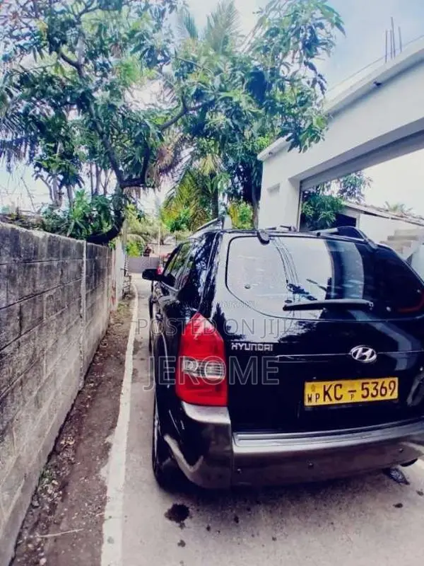 Hyundai Tucson 2006 SUV (Used)
