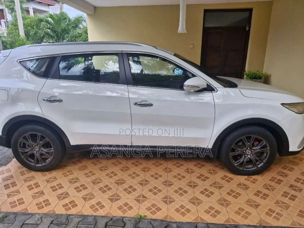 DFSK Glory I-Auto 2021 SUV (Used)