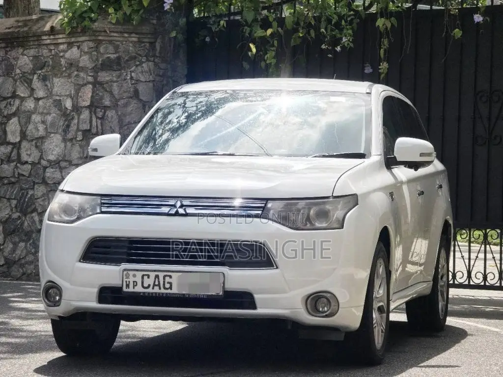 Mitsubishi Outlander 2014 SUV (Used)