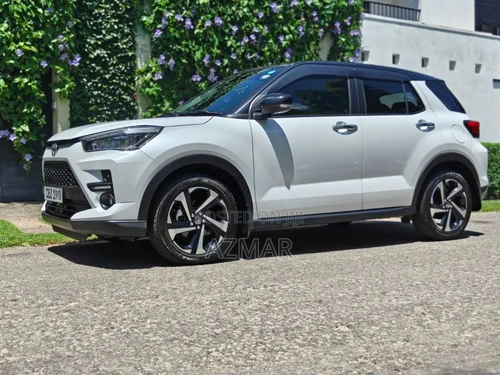 Toyota Raize Z Hybrid BSM 2025 SUV (Used)