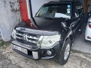 Mitsubishi Montero V98 2013 SUV (Used)