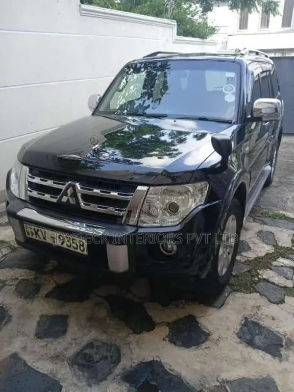Mitsubishi Montero V98 2013 SUV (Used)