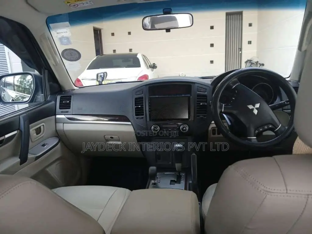 Mitsubishi Montero V98 2013 SUV (Used)